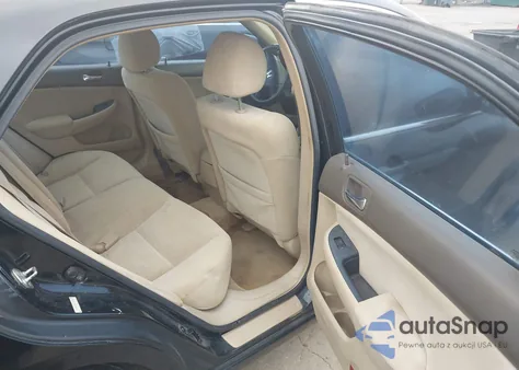 2005 Honda Accord 2.4 Lx z USA, uszkodzony, nr VIN 1HGCM56455A077748